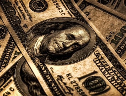Ameriški dolar drastično izgublja na vrednosti